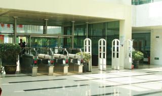 沈阳工业大学图书馆 沈阳工业大学图书馆